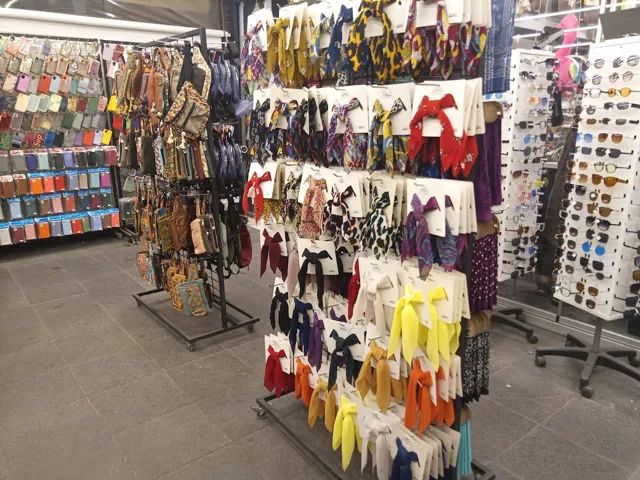 Limon Bazaar