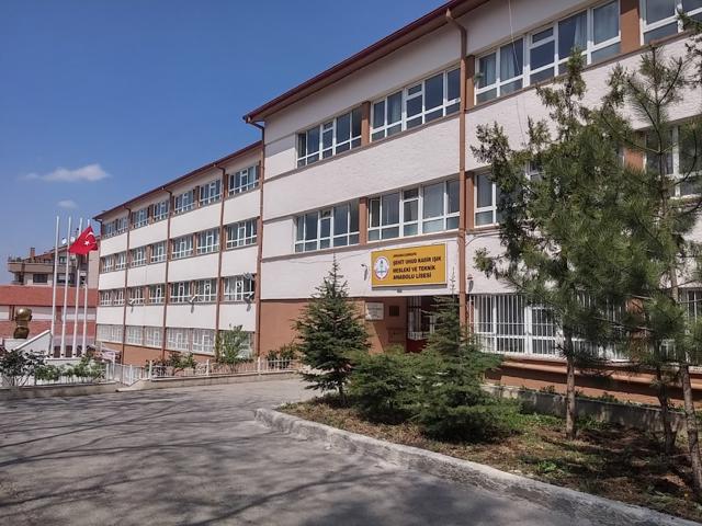 50. Yıl Şehit Uhud Kadir Işık MTAL ve Anadolu Lisesi — Kızılay mağaza