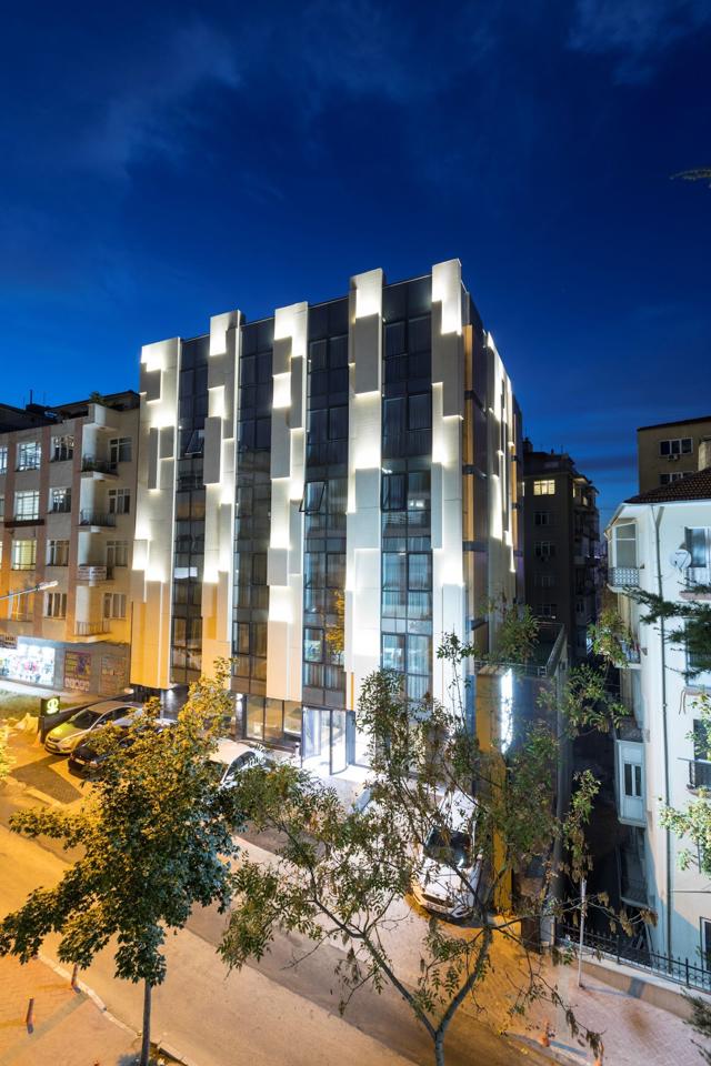 İZZ OTEL — Kızılay mağaza
