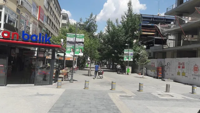 Mithatpaşa Vergi Dairesi