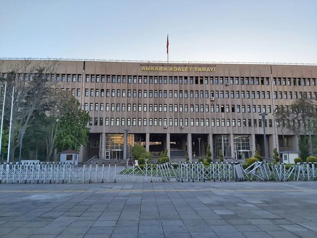 Ankara Adalet Sarayı — Kızılay mağaza